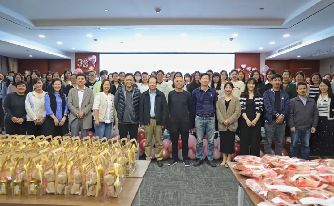 中信恒泰集團開展“品味生活 感受幸?！比藡D女節(jié)主題活動